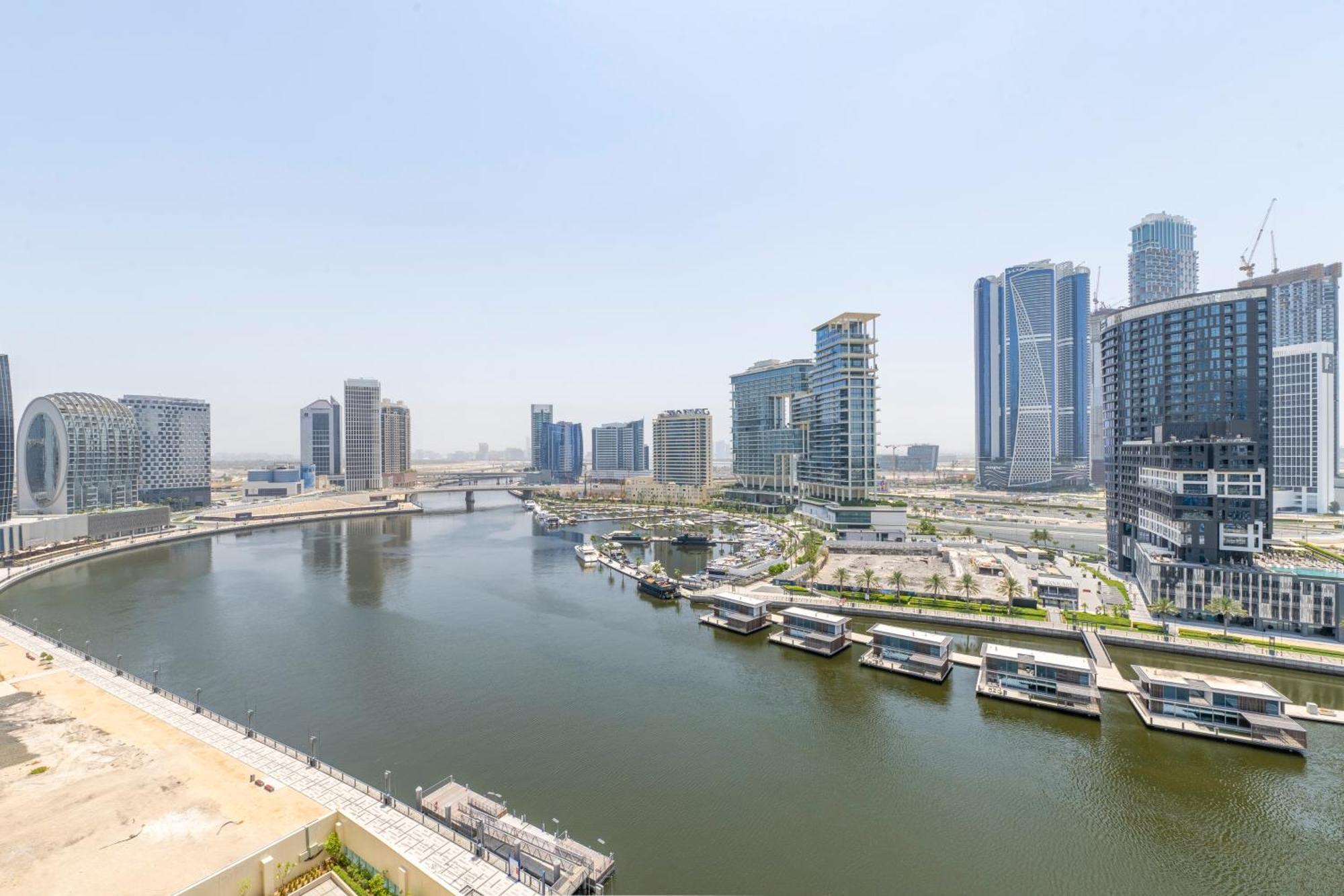 Damac Canal Views Residences Dubai Exterior foto