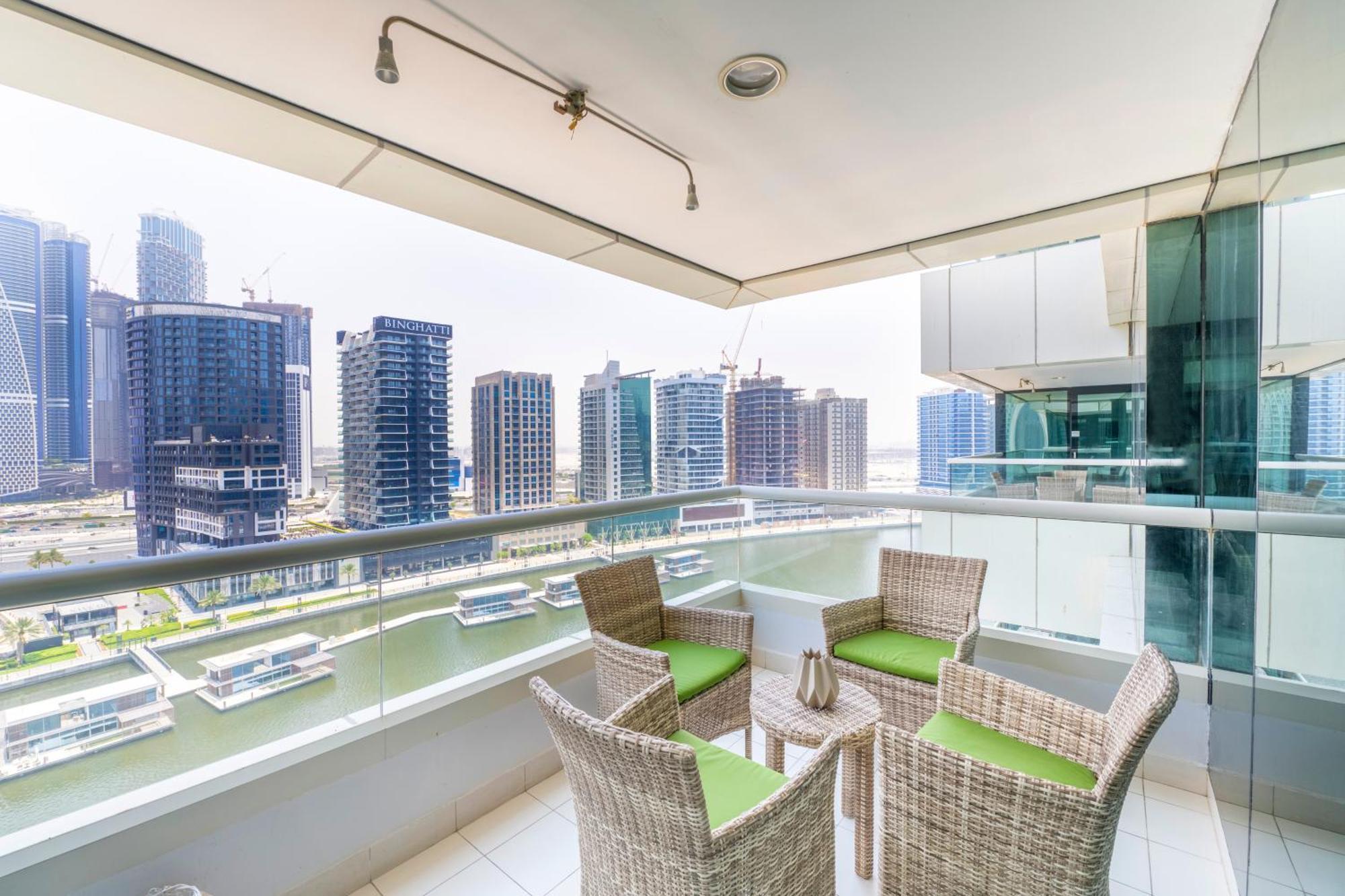 Damac Canal Views Residences Dubai Exterior foto